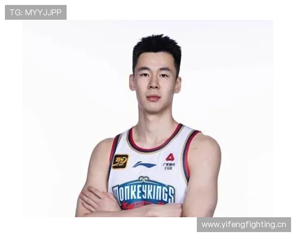 郭昊文开豪车去训练，队友还拿他生活费当笑料了？